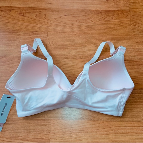 Calvin Klein Lightly Lined Wirefree Lounge Bra - Picture 10 of 13